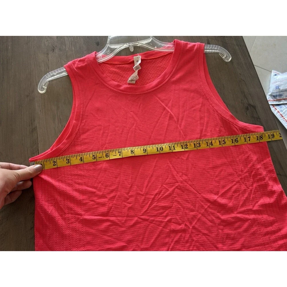 Lululemon Athletics Women’s Bright Pink Cropped Tank Top Gym Shirt Size 8